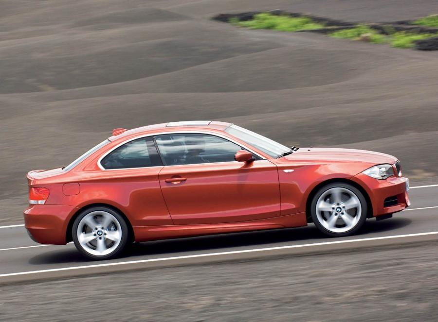  BMW 1-Series Coupe 2007 года  (фото 33 из 40)
